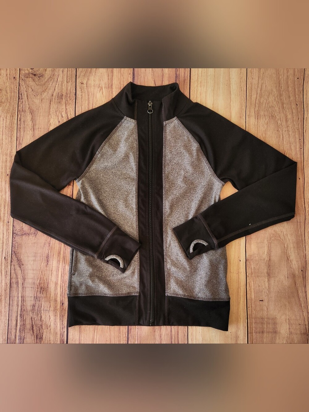 SO Girls Activewear Jacket Full-Zip Black Gray Thumbholes Size 7/8